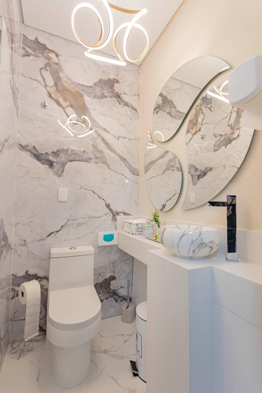 Private restroom inside a consultation room at Femi Saúde Clinic